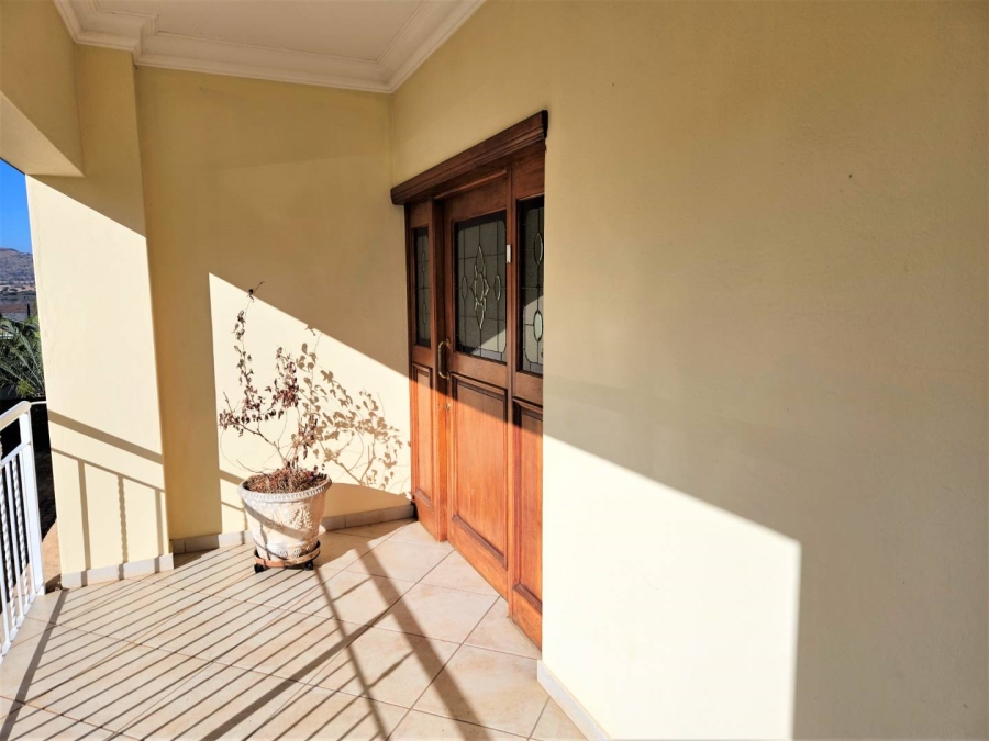4 Bedroom Property for Sale in Caribbean Beach Club North West